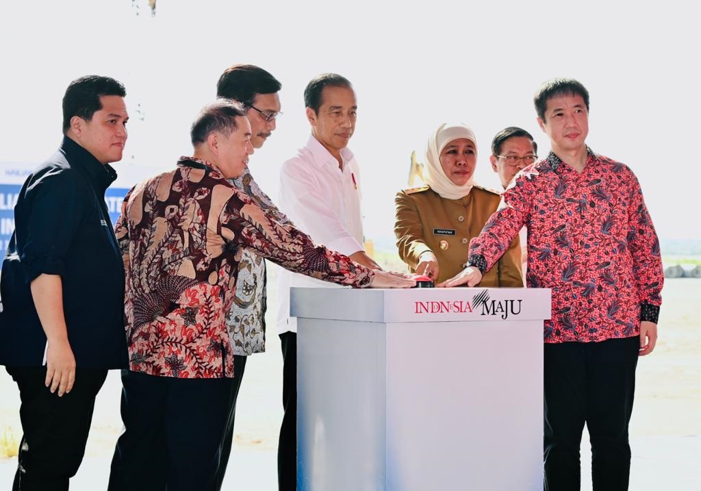 印尼总统佐科·维多多出席中国最大的铜箔生产公司海亮铜箔项目开工仪式.